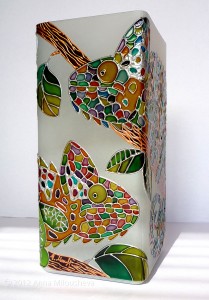 Silver-Chameleons-stained-glass-desk-lamp        
